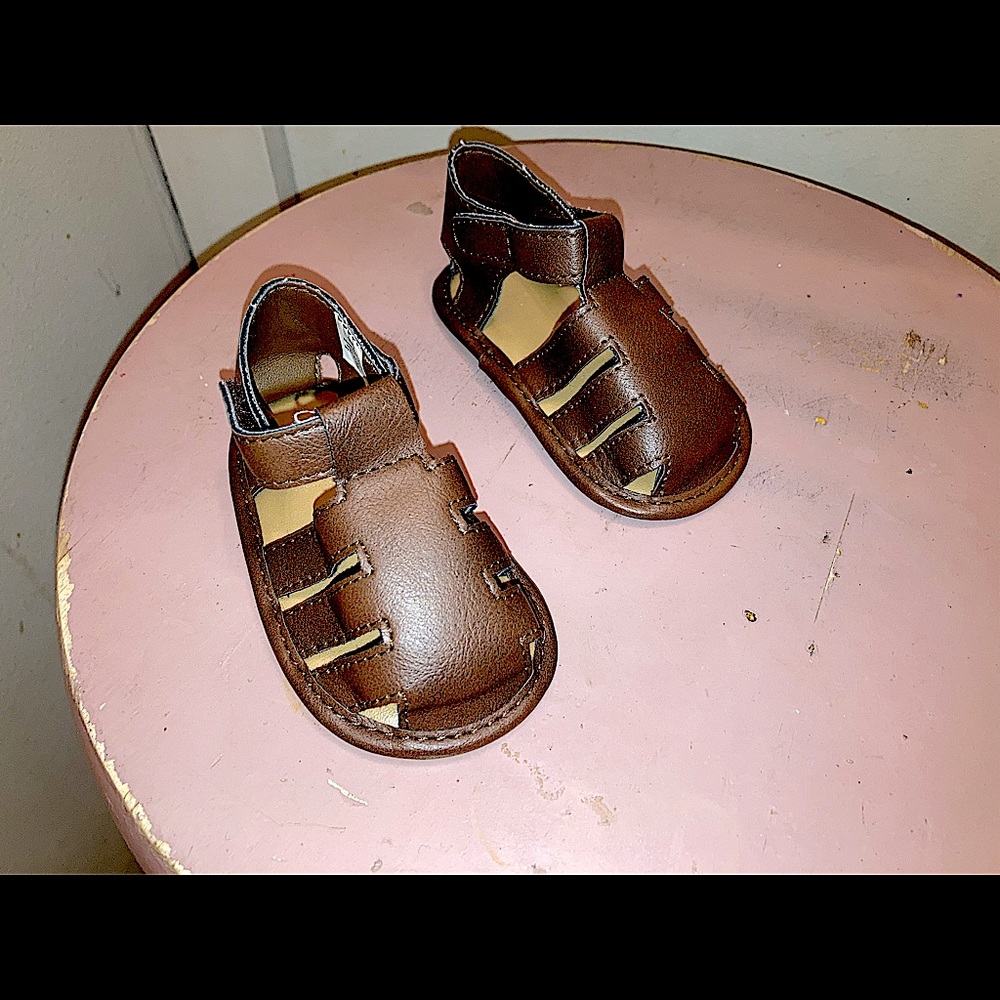 ADORABLE Beige Marco Sandals with Strips for Newborn